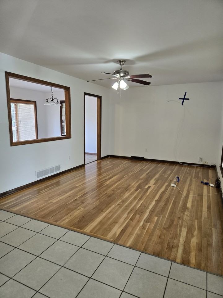 13326 Donnelly Ave - Photo 3 of 26