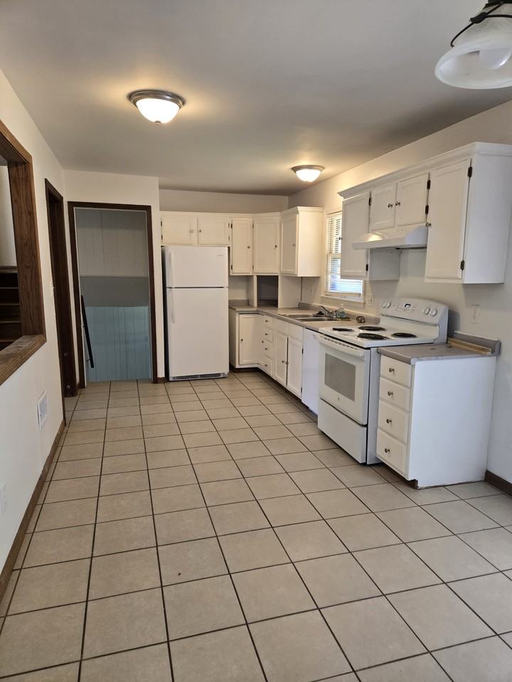 13326 Donnelly Ave - Photo 6 of 26