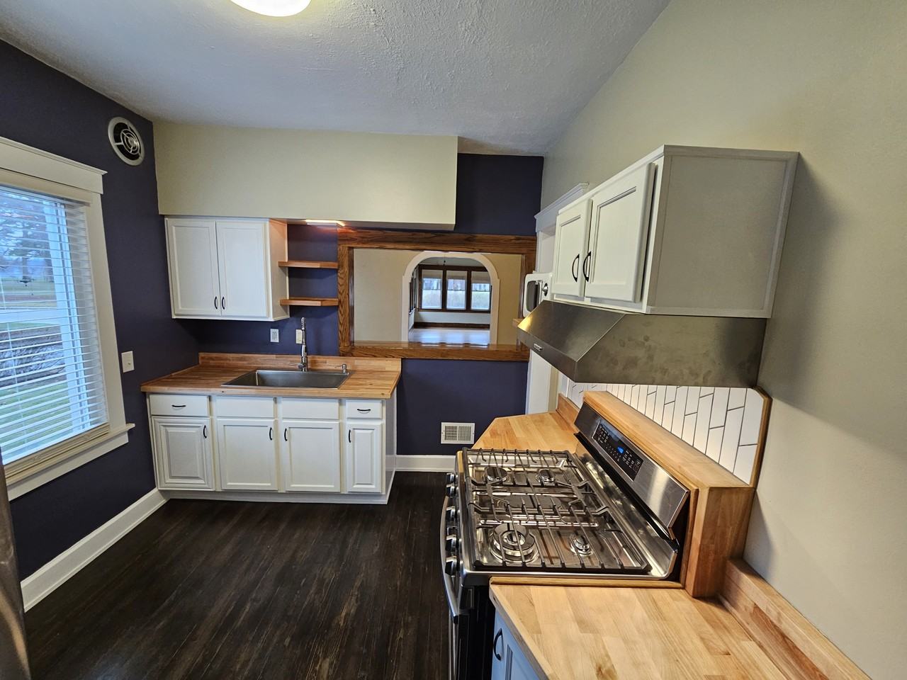 2802 Broadway St #1
