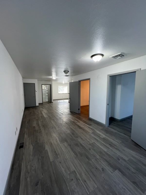 1415 Main St #B - Photo 3 of 10