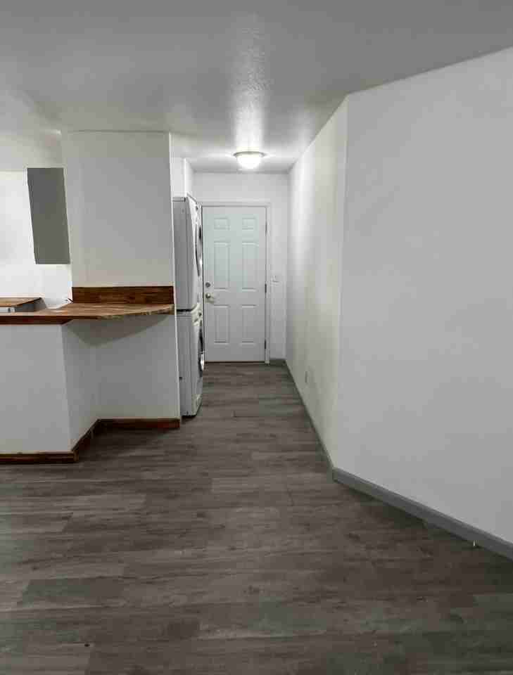 1415 Main St #B - Photo 7 of 10