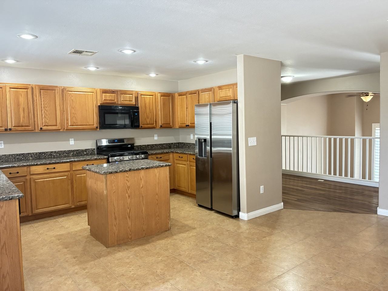 2753 Fountain Ridge Ln - Photo 7 of 37