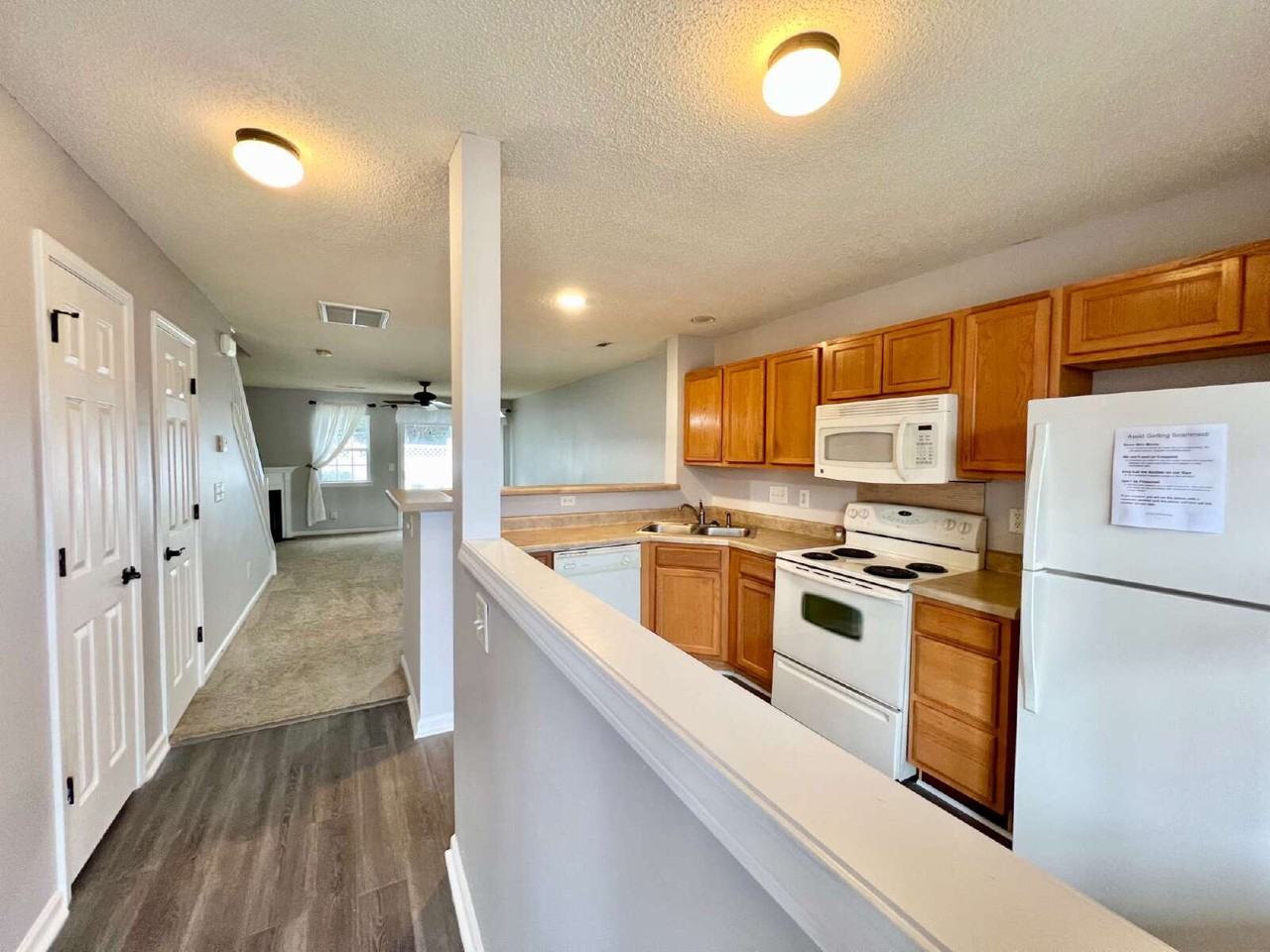 15113 Deshler Ct - Photo 2 of 17