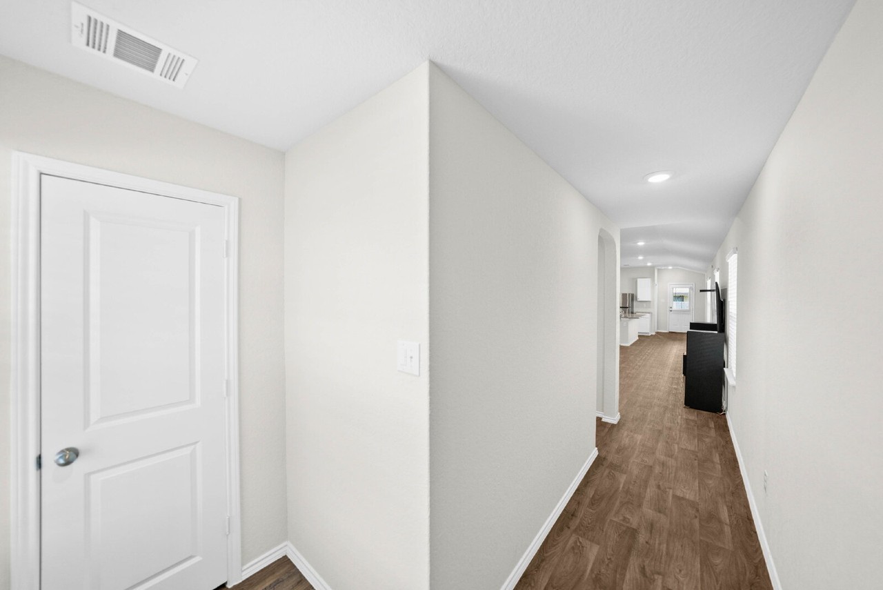 12118 Pease Riv - Photo 4 of 35