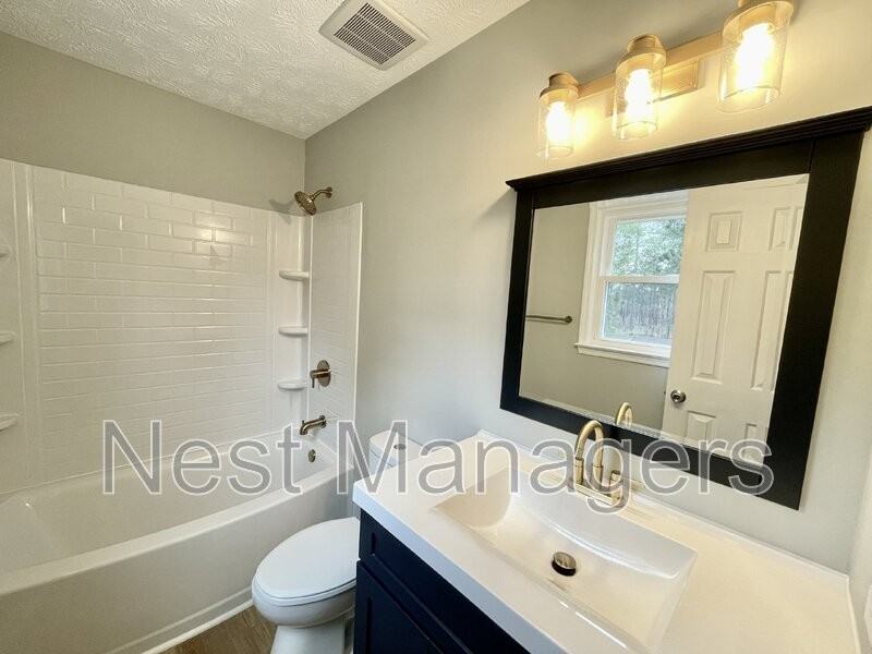 623 Daharan Dr - Photo 5 of 24
