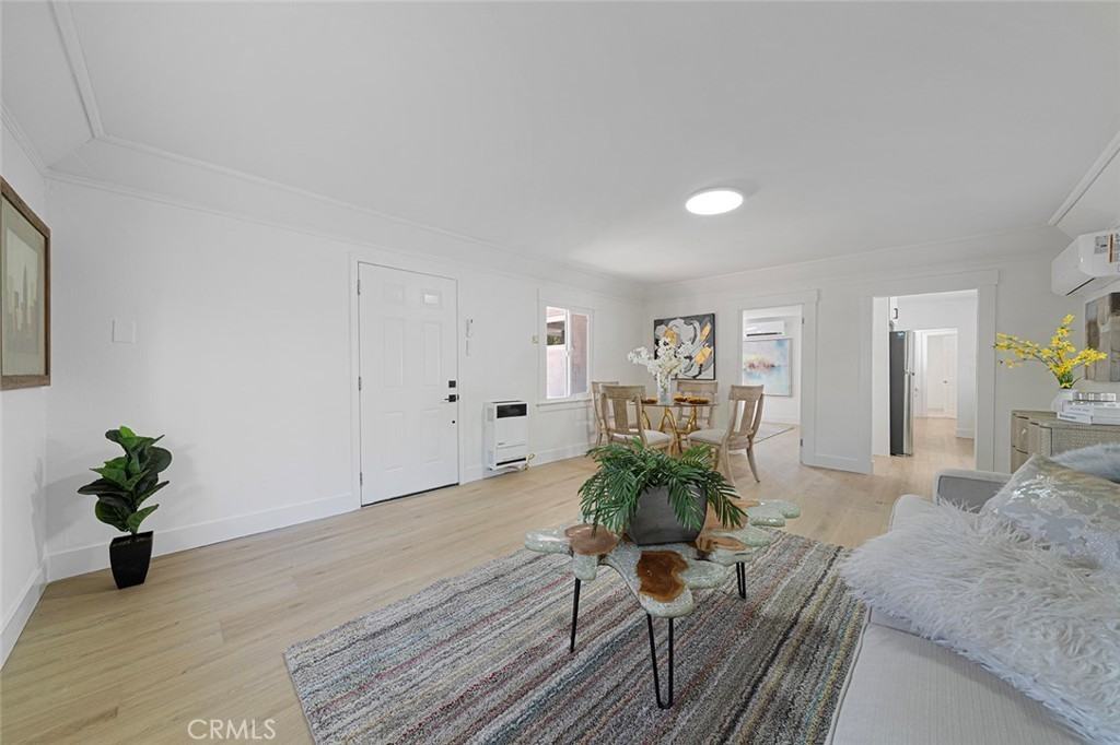 6112 Myosotis St - Photo 4 of 21