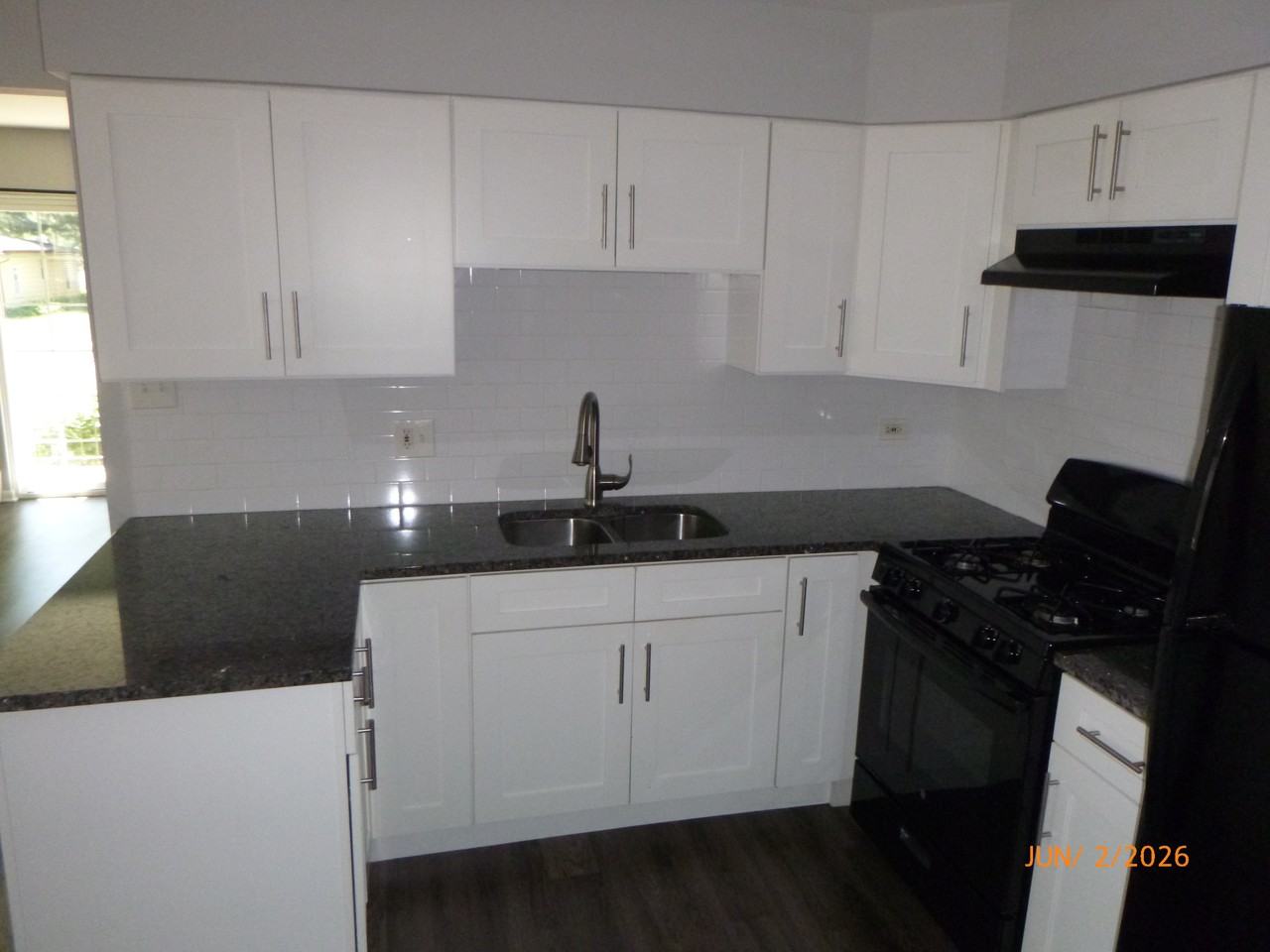 4521 Maple Ave #1S - Photo 6 of 9