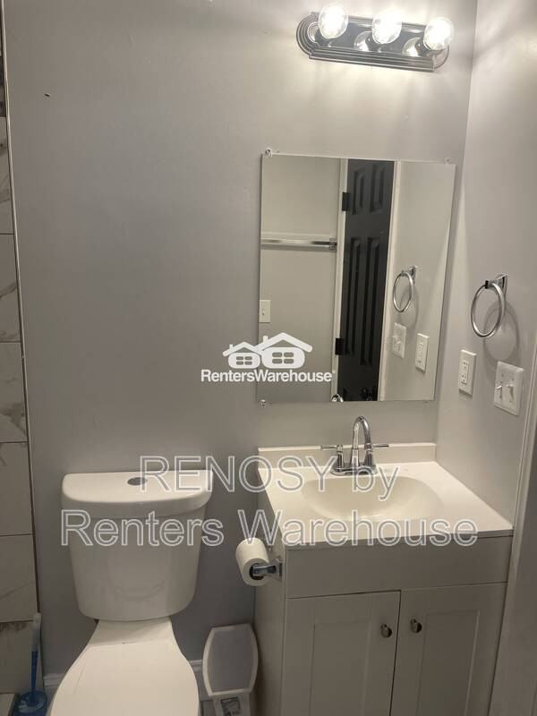 1627 N Smallwood St - Photo 6 of 10