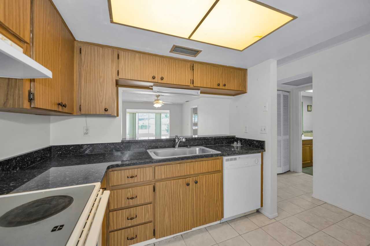 3819 Teeside Dr - Photo 5 of 50