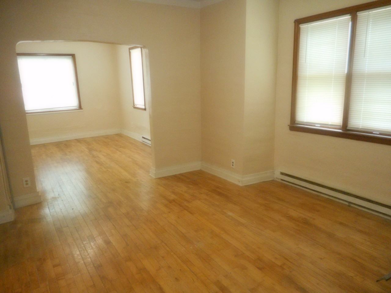 914 Armstrong Ave #1 - Photo 3 of 10