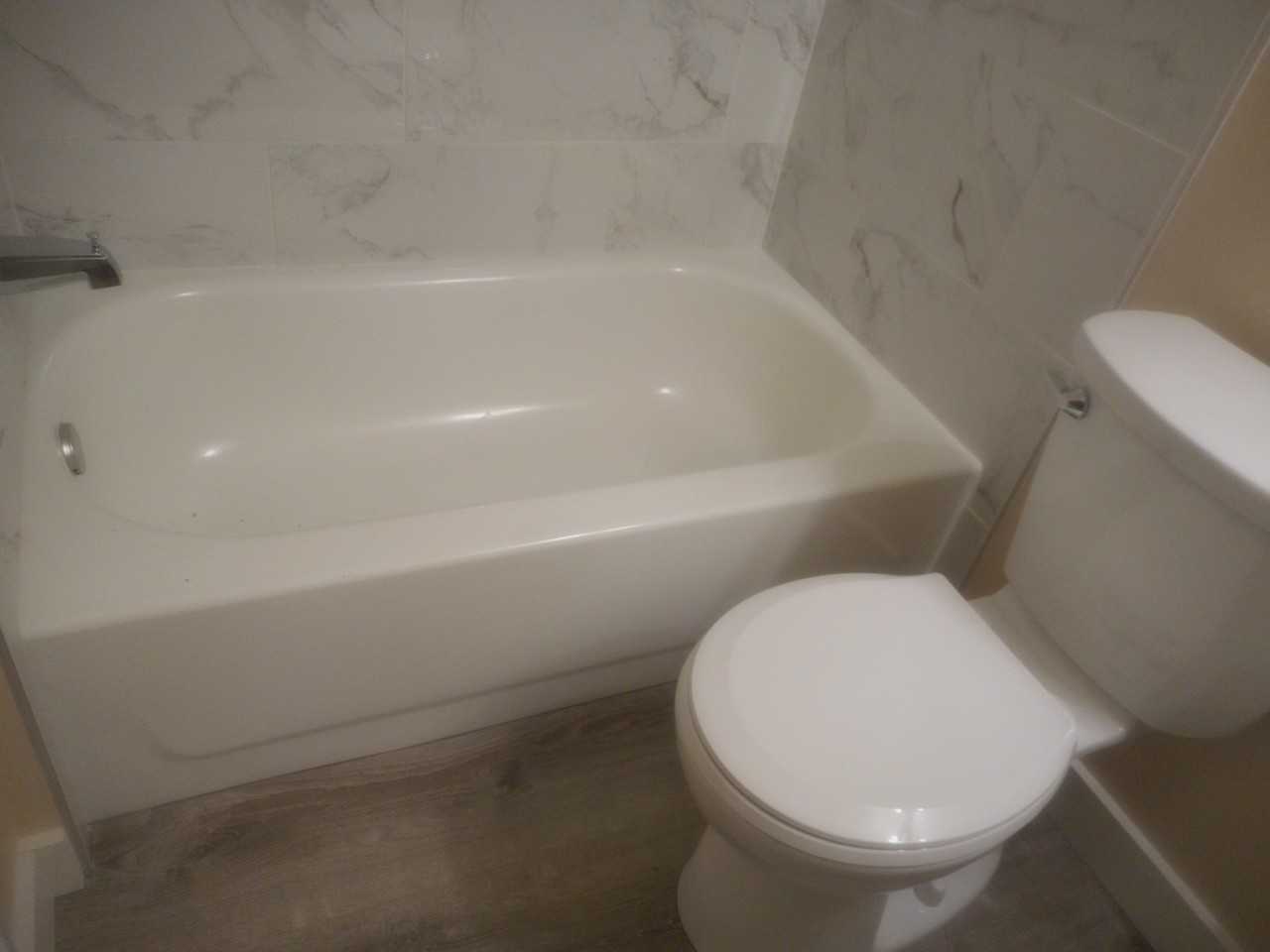 914 Armstrong Ave #1 - Photo 7 of 10