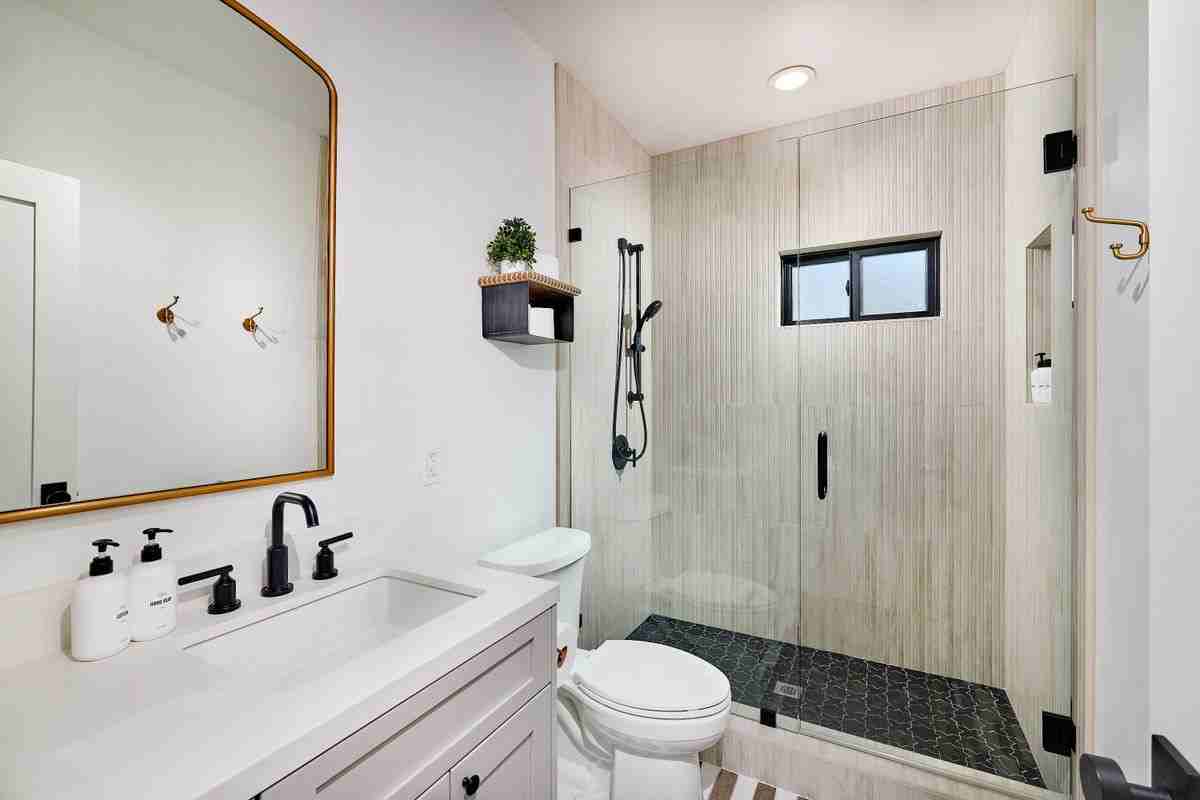 2140 Mountain Vista Dr - Photo 2 of 42