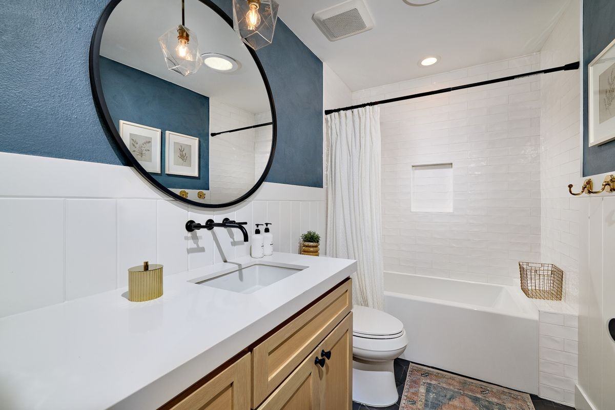 2140 Mountain Vista Dr - Photo 3 of 42