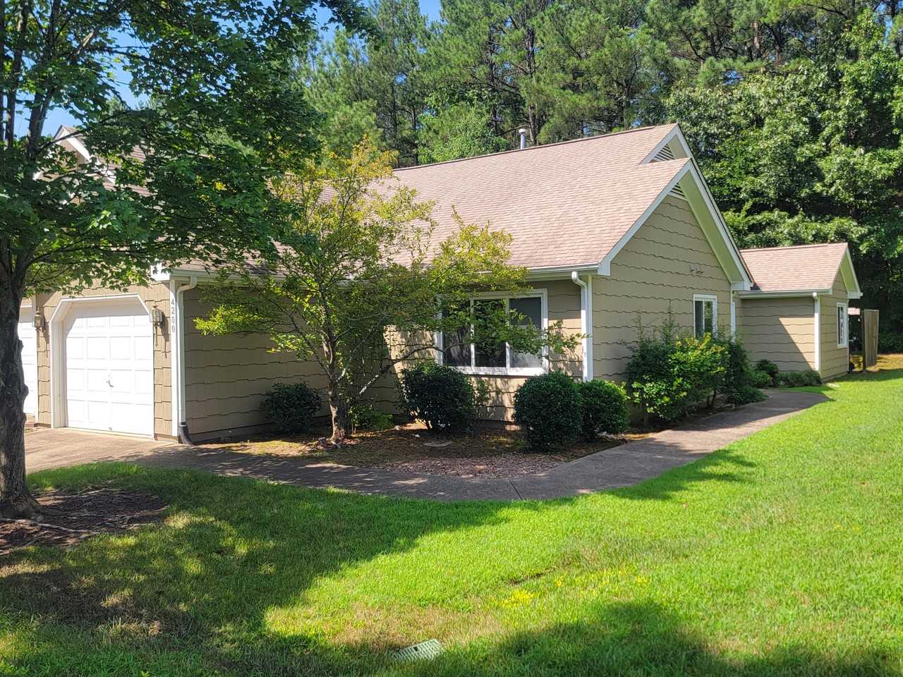 4200 Pin Oak Dr - Photo 2 of 37