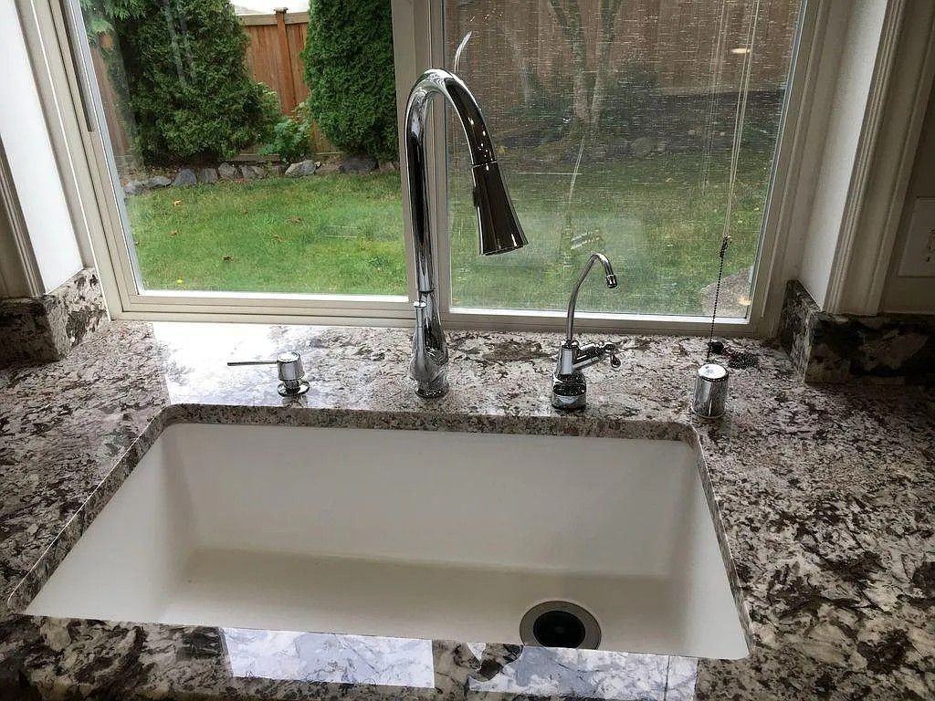 2832 104th Pl Se - Photo 4 of 20