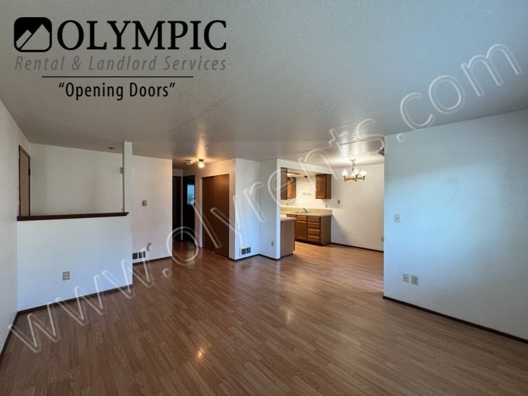 829 Israel Rd Sw - Photo 2 of 10