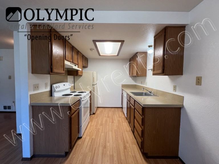 829 Israel Rd Sw - Photo 4 of 10
