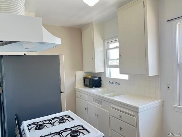 122 Elm Ave - Photo 5 of 21