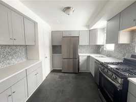 featured image of 715 E 72nd Ter