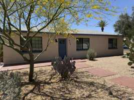 featured image of 426 S Stratford Dr
