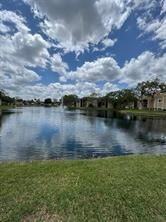 417 Palm Cir E - Photo 3 of 15