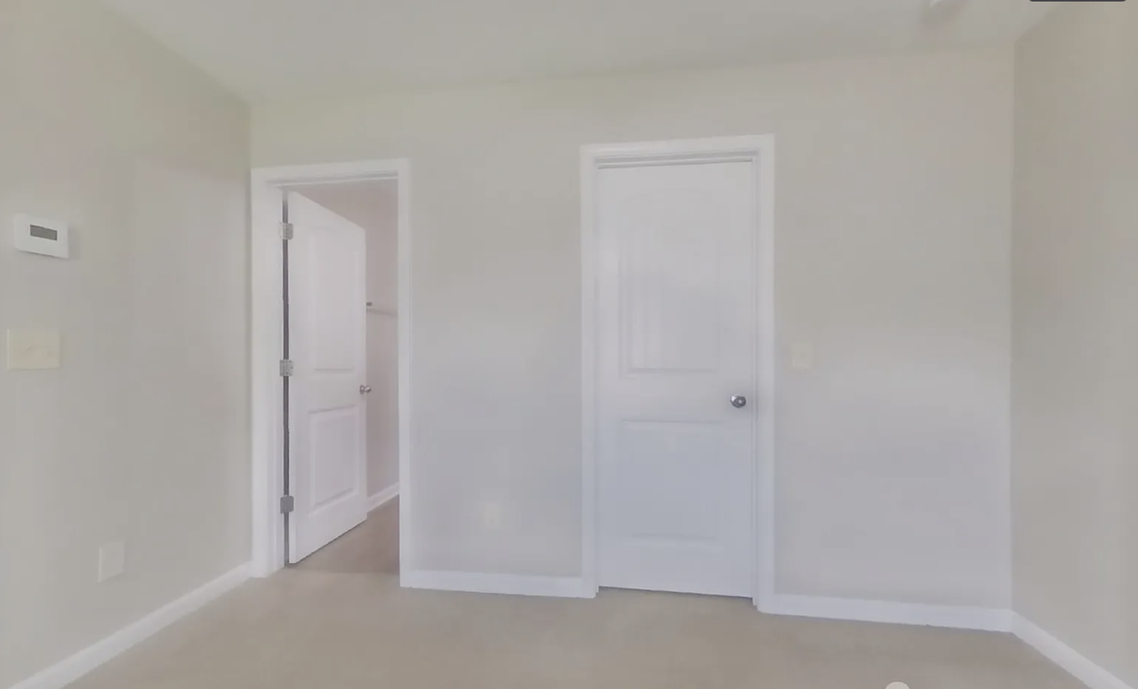 56 Wyndham Ct Se - Photo 2 of 11