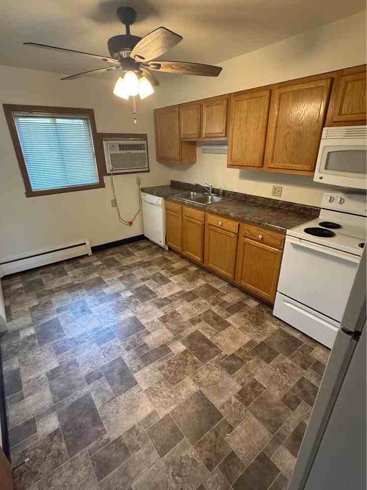 1813 13 1/2 St S #3 - Photo 7 of 7