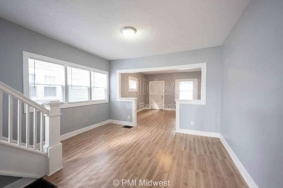 3413 N Capitol Ave - Photo 2 of 5