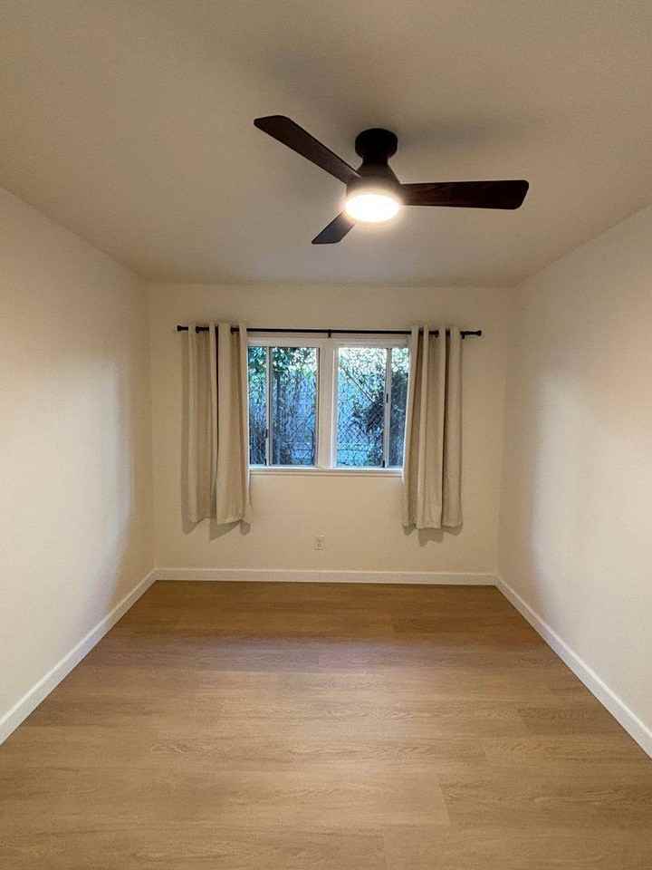 6819 N Figueroa St #21 - Photo 4 of 10