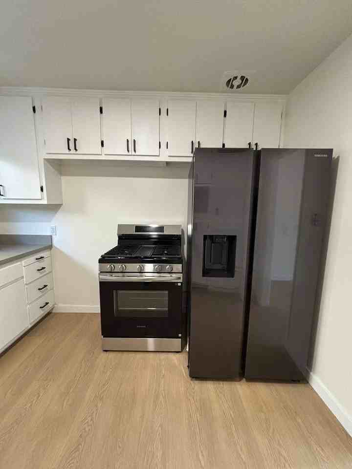 6819 N Figueroa St #21 - Photo 5 of 10
