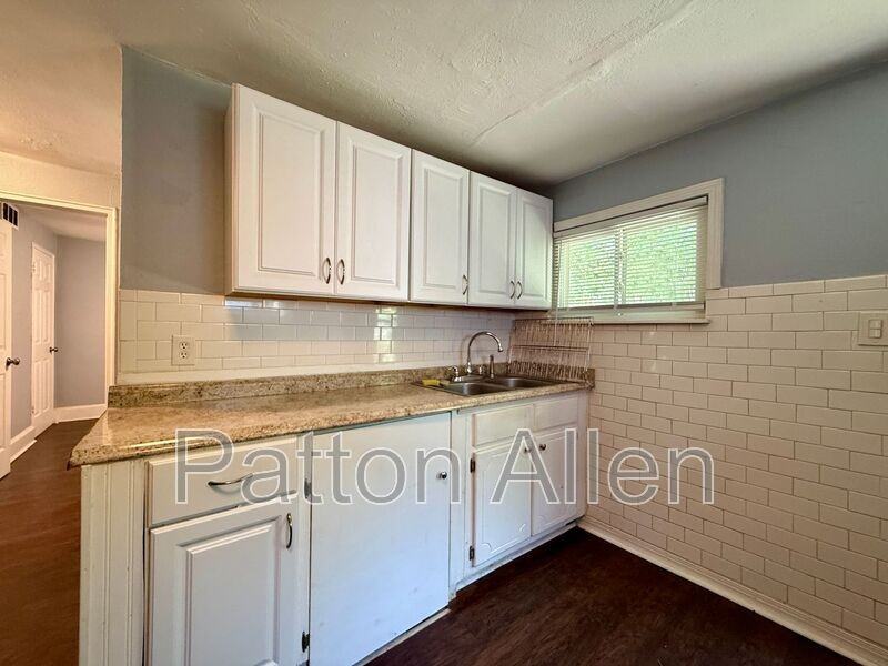 10 Miller Rd E #A - Photo 7 of 17