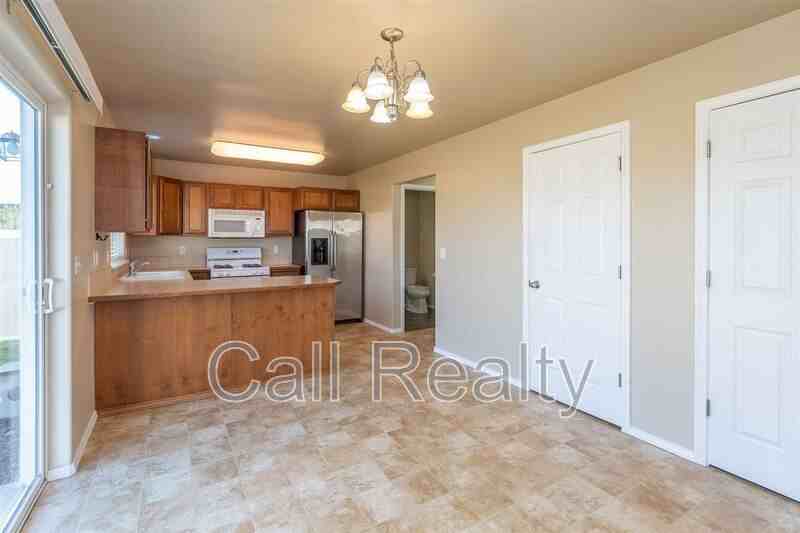1814 N Arc Rd - Photo 7 of 14
