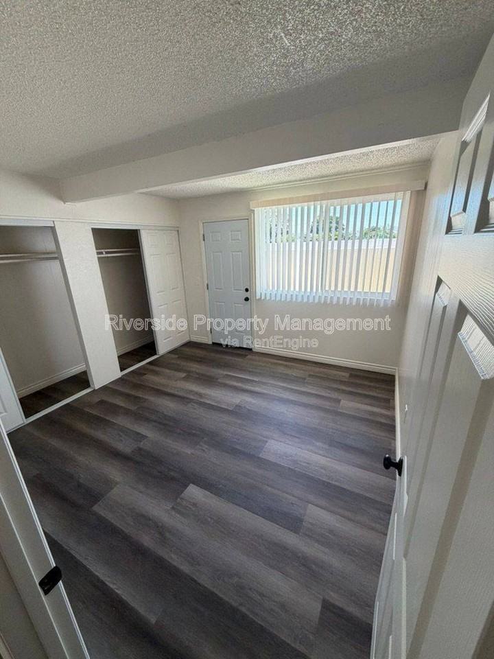 429 Glen Ave #C - Photo 2 of 3