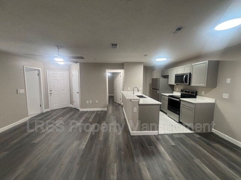 958 Salt Pond Pl #103 - Photo 3 of 26