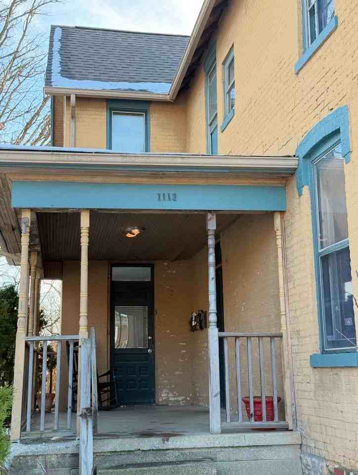 1113 State St - Photo 7 of 9