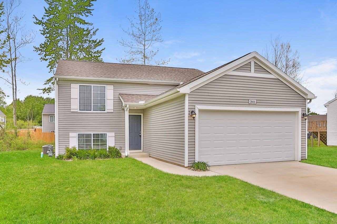 3866 Watertown Dr - Photo 2 of 29