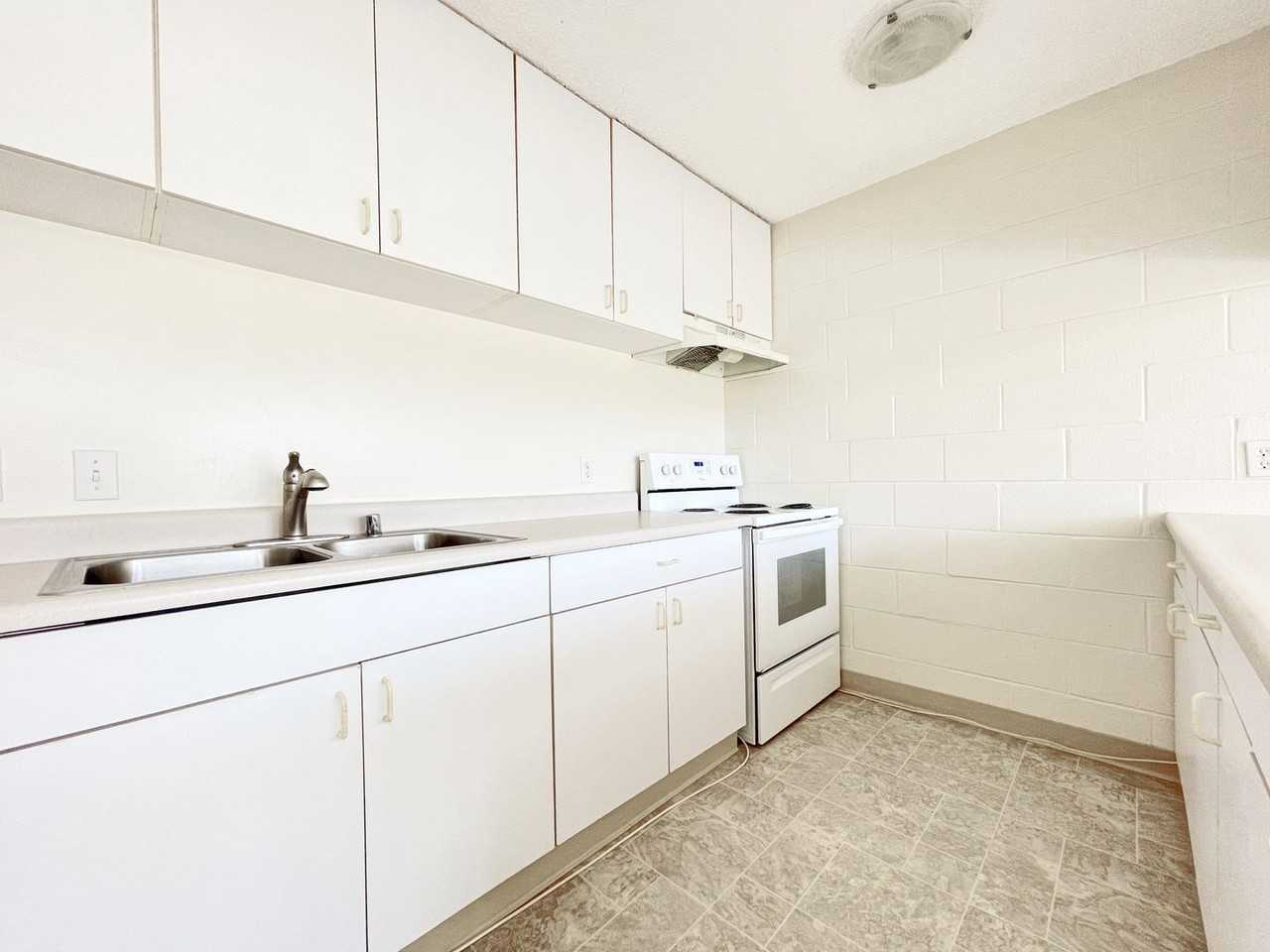 1687 Pensacola St #505 - Photo 3 of 20