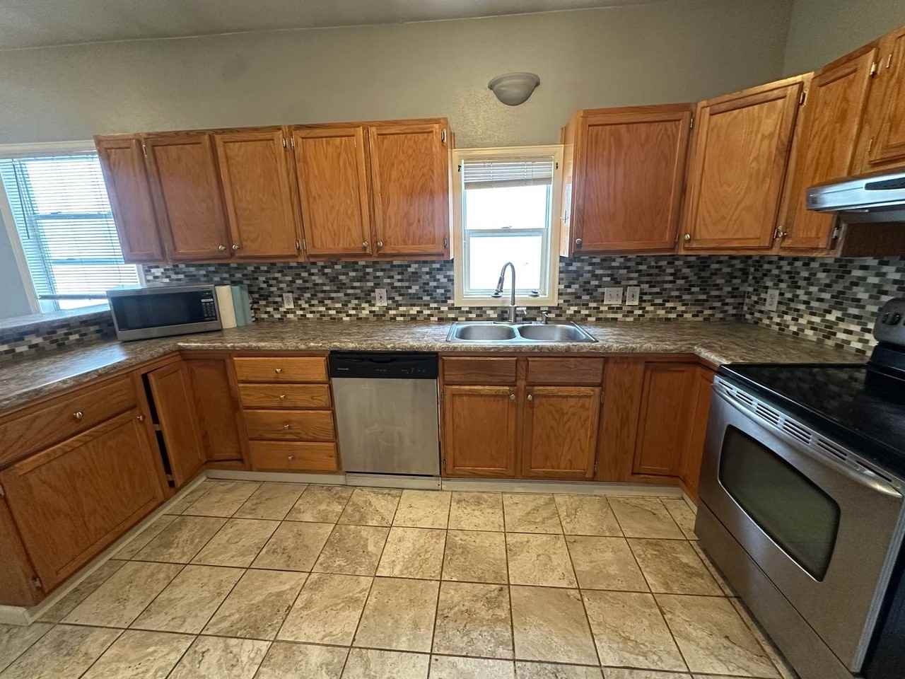 4415 Umatilla St - Photo 5 of 15
