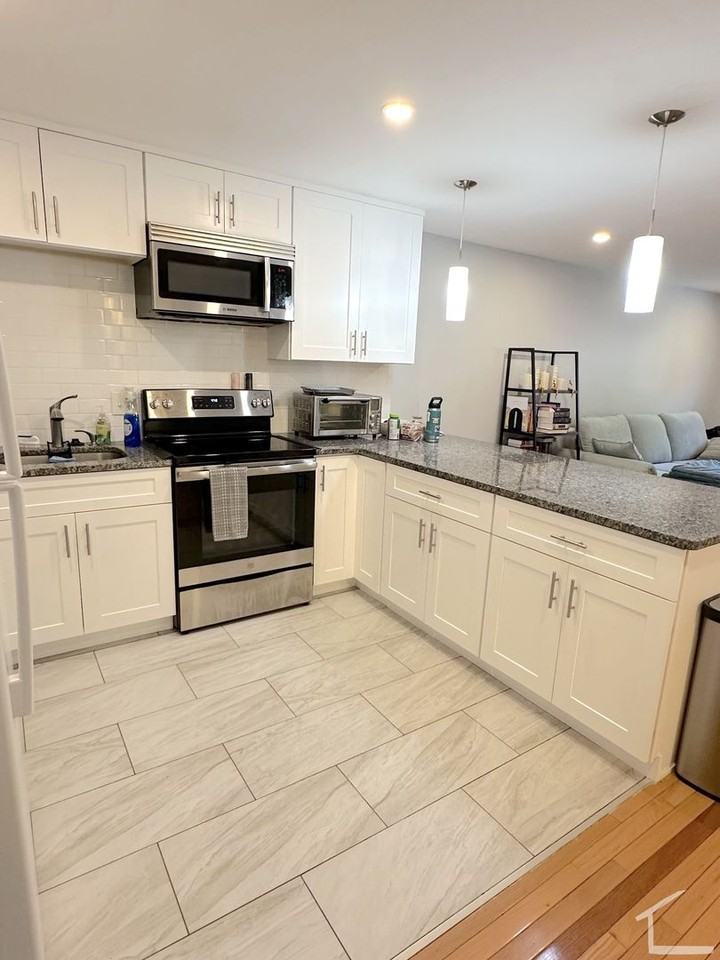 112 Tremont St - Photo 3 of 22