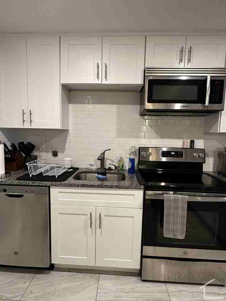112 Tremont St - Photo 5 of 22