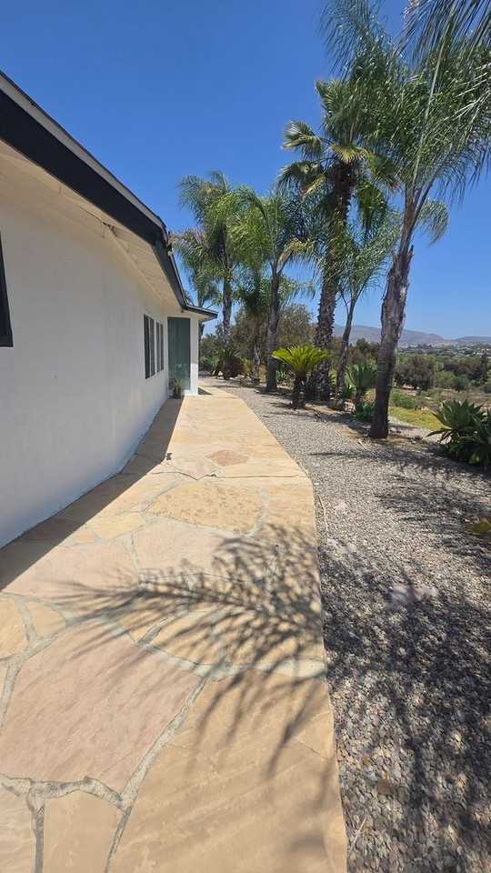 5011 Sweetwater Rd - Photo 6 of 23