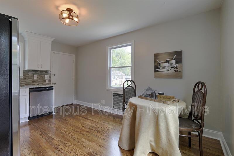 98 Oriel Ave - Photo 6 of 19