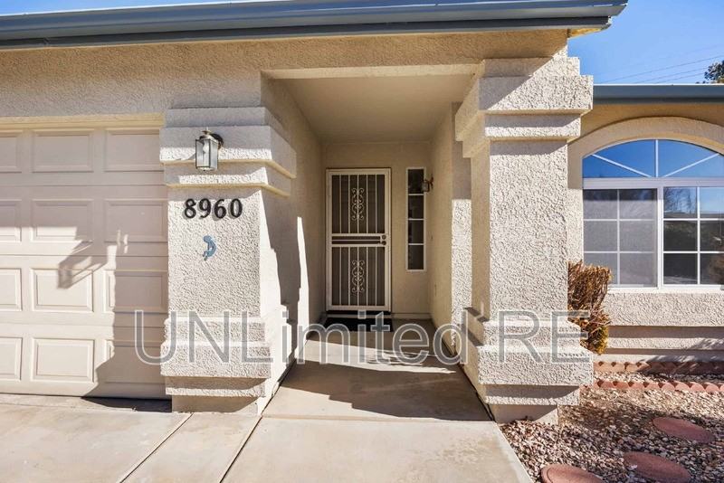8960 E Volcano Dr - Photo 4 of 29