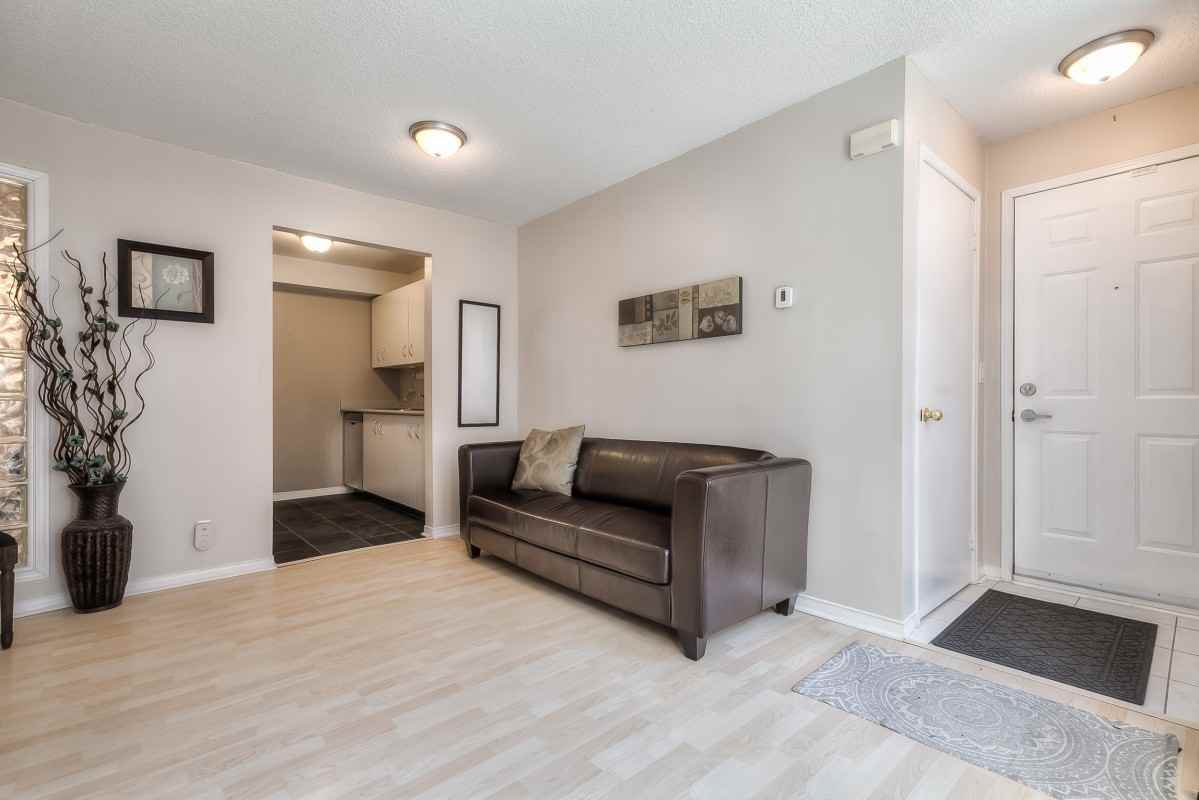106 Redpath Avenue #18 - Photo 7 of 27