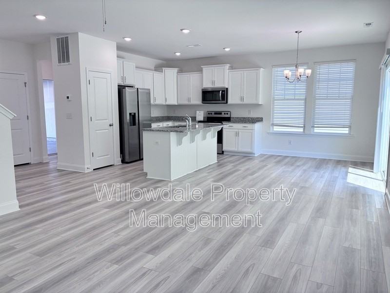 1212 Weavers Trace Dr - Photo 6 of 35