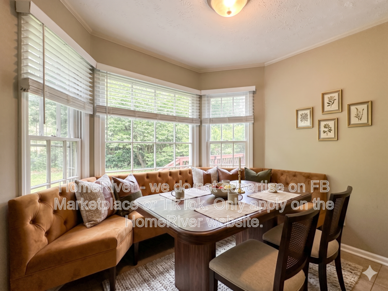 561 Chatham Trl - Photo 3 of 27