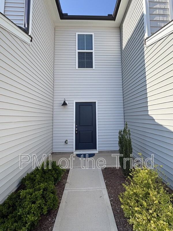 4008 Beckton Trl - Photo 2 of 20