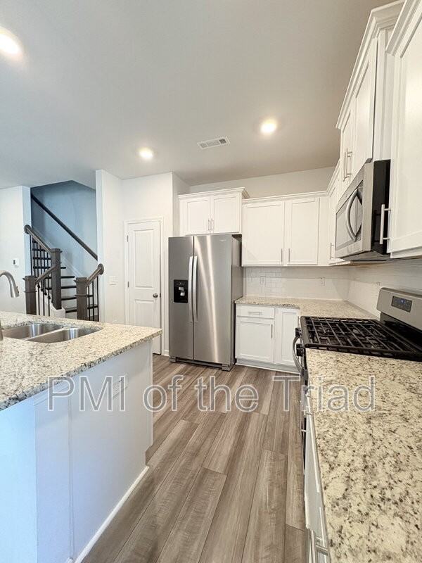 4008 Beckton Trl - Photo 6 of 20