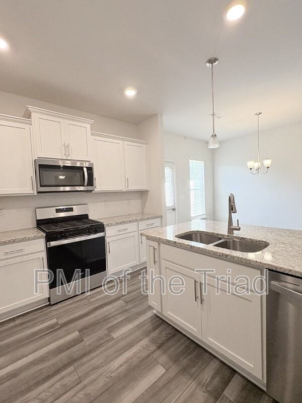 4008 Beckton Trl - Photo 7 of 20