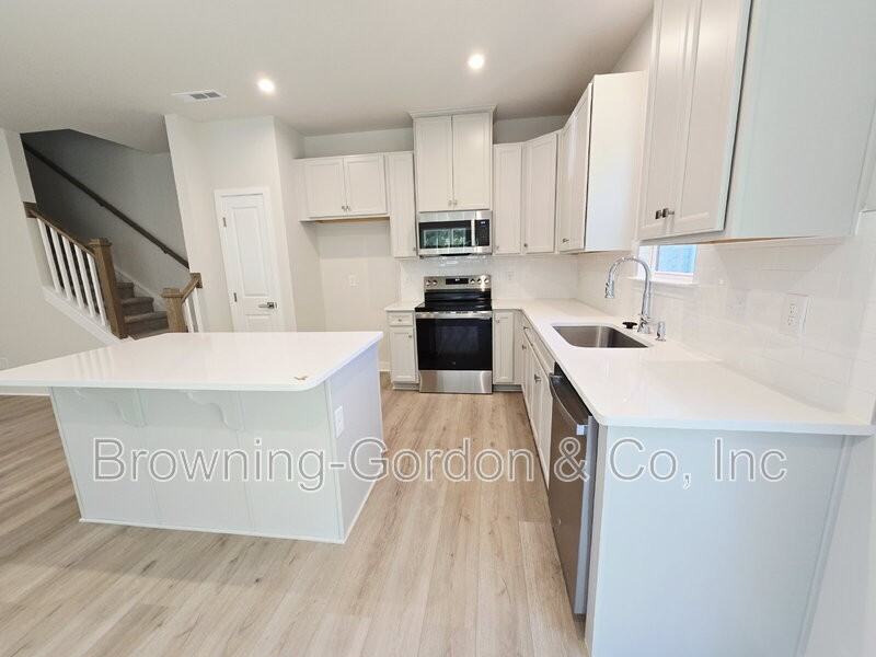 321 Brightsmith Ln #A - Photo 4 of 22